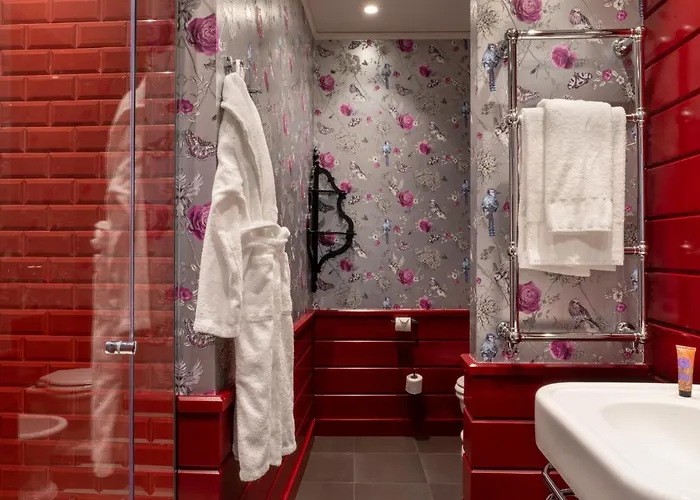 Hotel Q92 4*