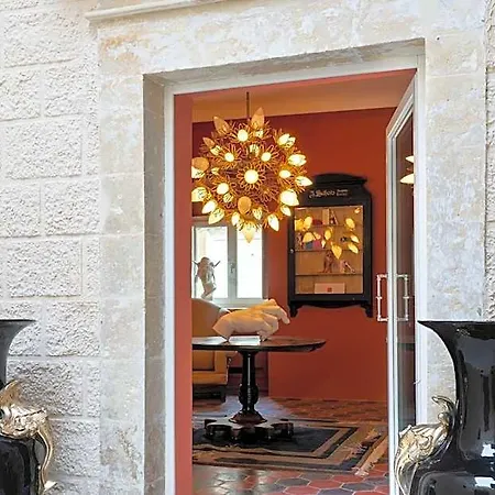 Q92 Hotel Noto