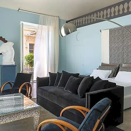Q92 Hotel 4*