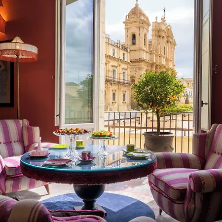 Q92 Hotel 4*